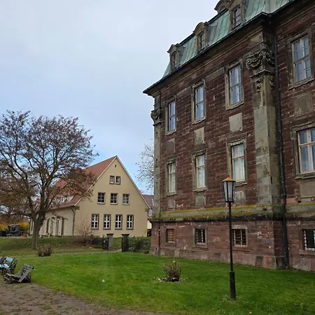 Schloss Gaestehaus ホテル Burgscheidungen