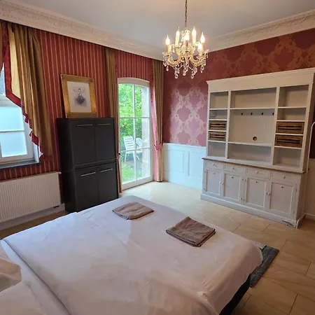 ホテル Schloss Gaestehaus