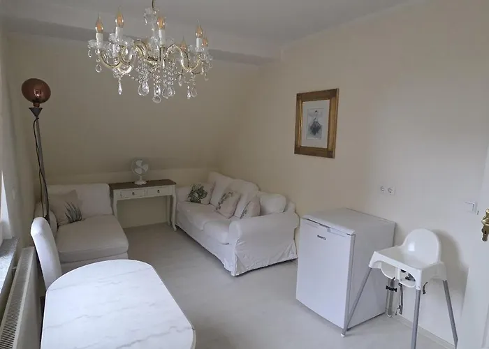 Schloss Gaestehaus ホテル *