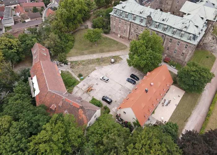 Hotel Schloss Burgscheidungen *