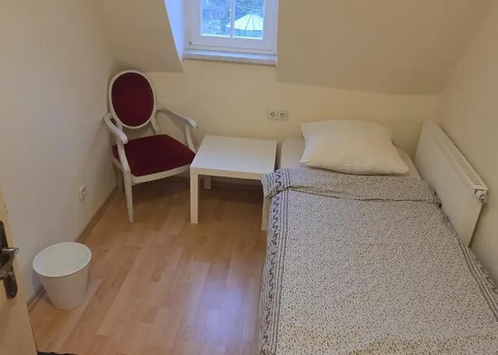 Schloss Gaestehaus ホテル *